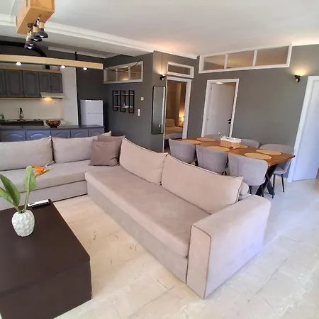 Diotima Appartement *